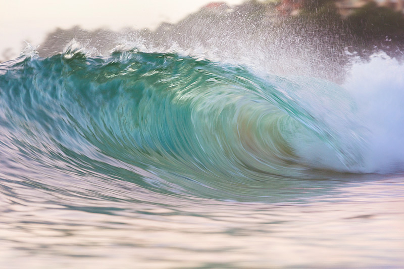 Terrigal Wave Curl